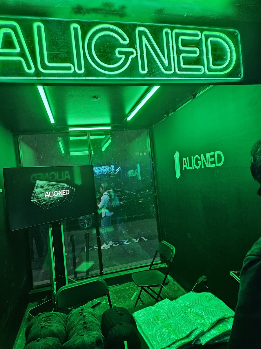 DH_STUDIO tweet media