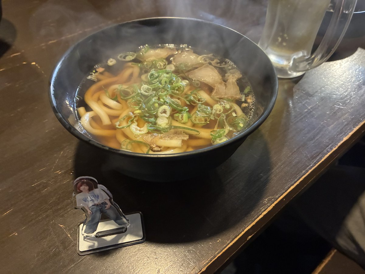 yoshiki_mu's tweet photo. ライブ後は、ゆーりら組メンバーと8人で会場すぐのJR高架下にある居酒屋「屋台風かすうどん」で後宴会♪大阪名物かすうどん美味い!
#初音
#poptone
#ゆーりら https://t.co/4Bzvm0lAlV