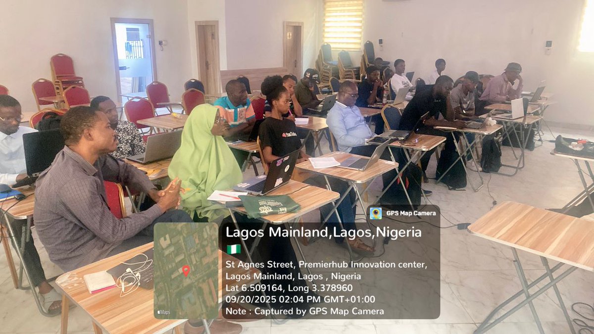 premierhubng's tweet image. Exciting times at Premier Hub Innovation Center as we kick off the DeepTech_Ready Cohort 2.0 onsite engagement! 🎉
 This program is in collaboration with 3MTT Nigeria, technically delivered by Data Science Nigeria, and supported by Google.org.  
#Deeptech_Ready #DSN