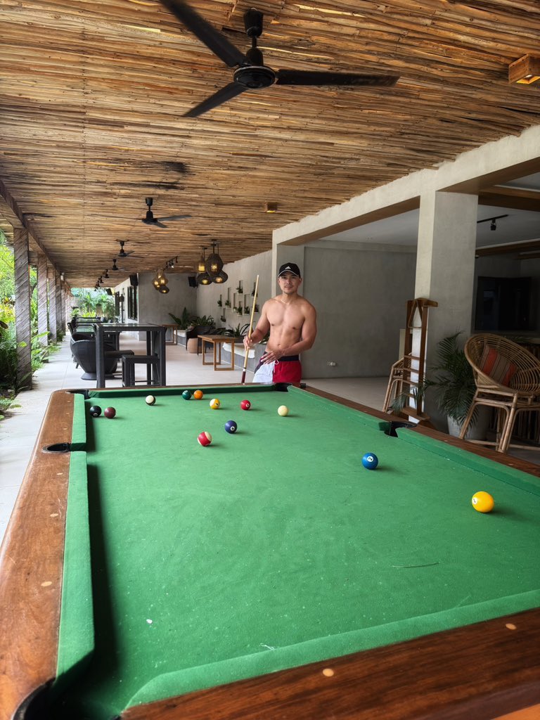 weebinuya's tweet image. 🎱 Every shot tells a story 🎱