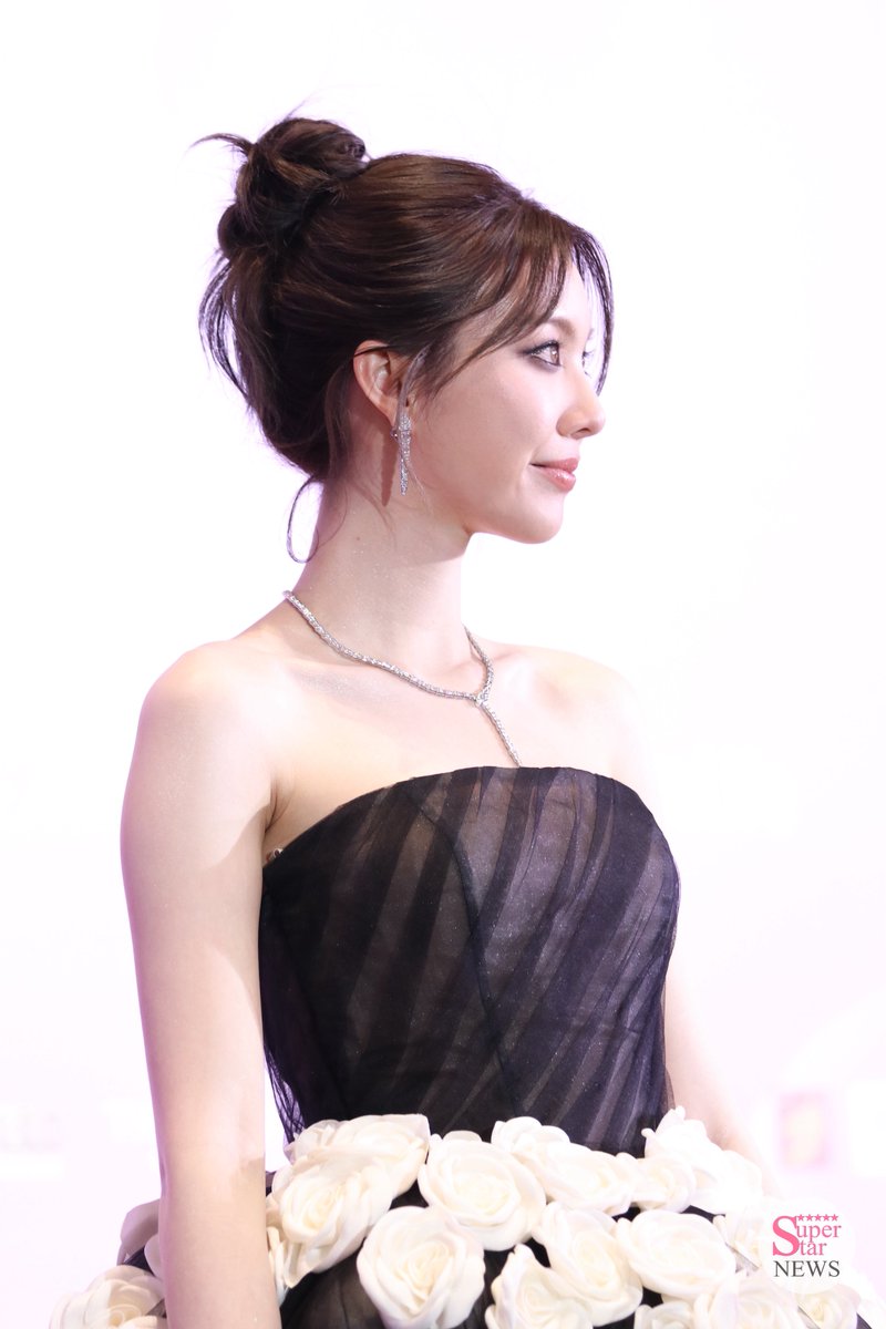 SuperstarnewsTH's tweet image. สวยมากกก 😍 #ออมกรณ์นภัส ร่วมงาน #YEntertainAwards2025xJisuLife 💖

#OrmYEntertainAwards
#OrmKornnaphat