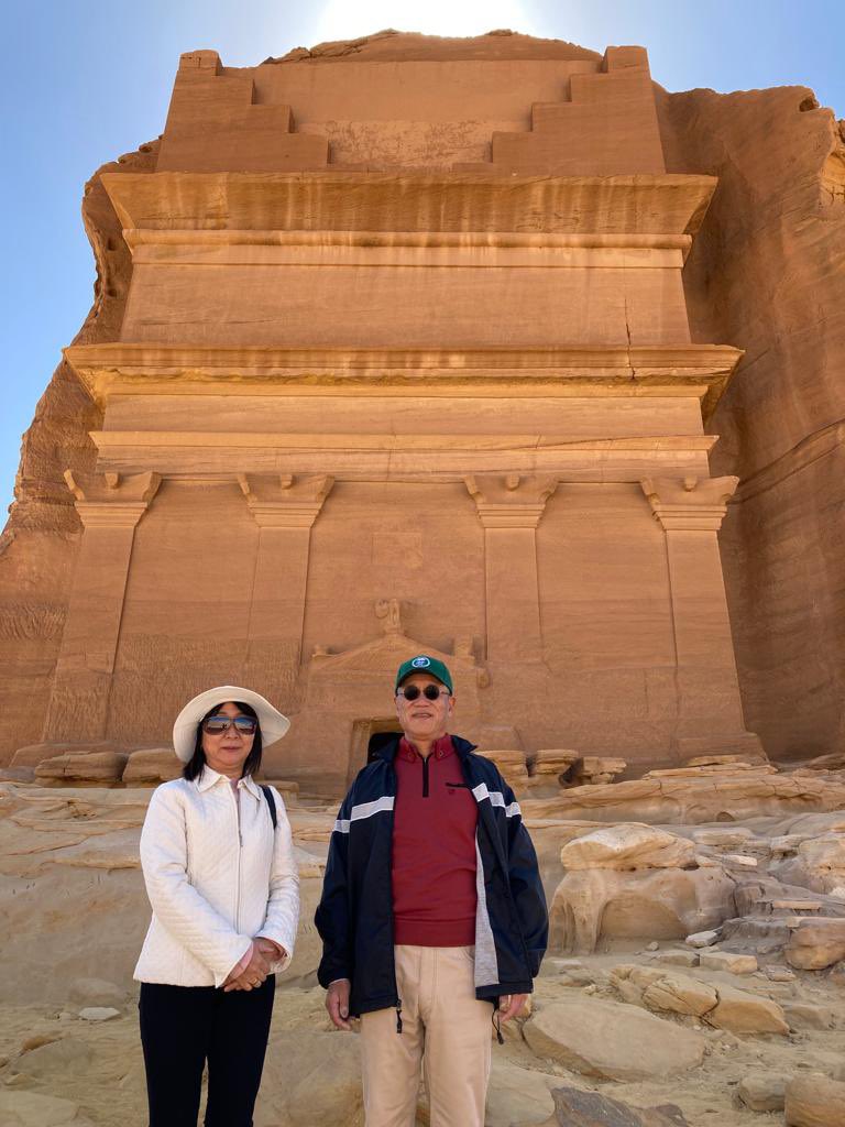 بمناسبة اليوم الوطني للمملكة العربية السعودية، أتقدم أسمى آيات التهاني والتبريكات لمقام خادم الحرمين الشريفين الملك سلمان بن عبدالعزيز ولصاحب السمو الملكي ولي العهد رئيس مجلس الوزراء الأمير محمد بن سلمان وللشعب السعودي العظيم متمنيًا قيادةً وشعبًا دوام التقدم والرخاء والازدهار