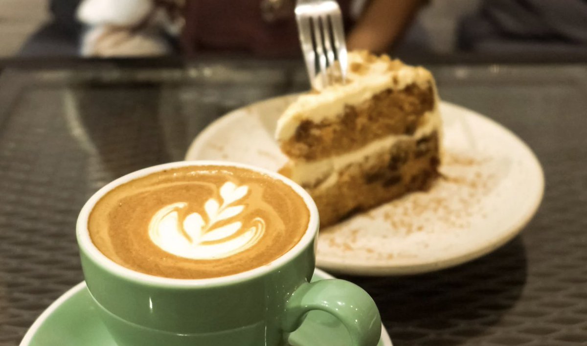 Spend a Day in Honiton 🍂

Start your morning with a stroll through The Glen, a six-acre woodland park that leads from open countryside into the heart of town. 

Then wander Honiton’s charming streets, explore independent shops, and stop at a cosy café for coffee and cake. ☕️