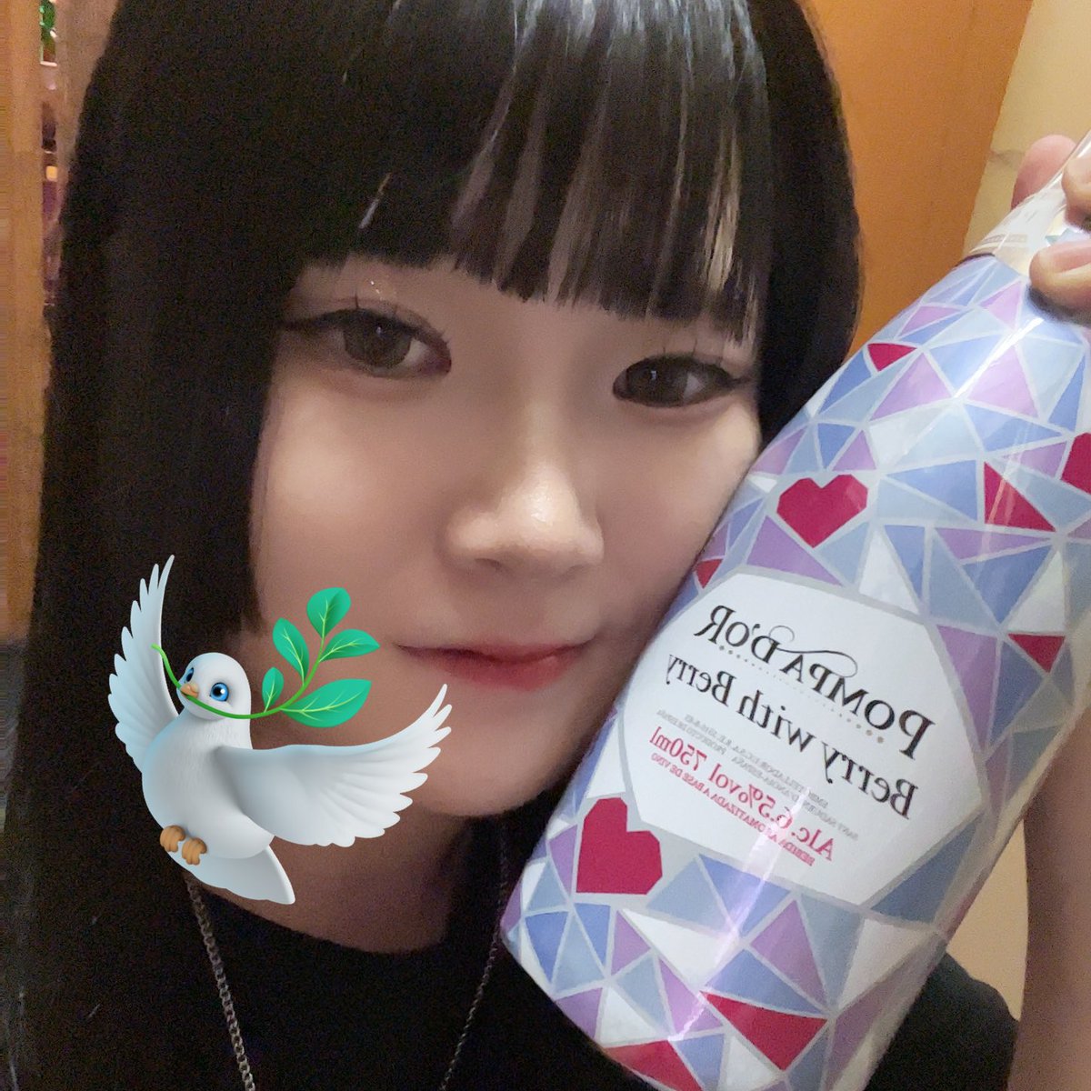 BBQｵﾌからの出勤🪼

出勤早々🍾本当にありがとう大好き😭💗

インドア過ぎて体力消耗しとるけど、昨日から広島のそーたさんも来航して楽しいの連鎖やね🚢💨

今日はちょい短めの22時までやけん、皆に会えるの待っとるよおおお🍻🍻🍻

 #ニコバースタッフブログ