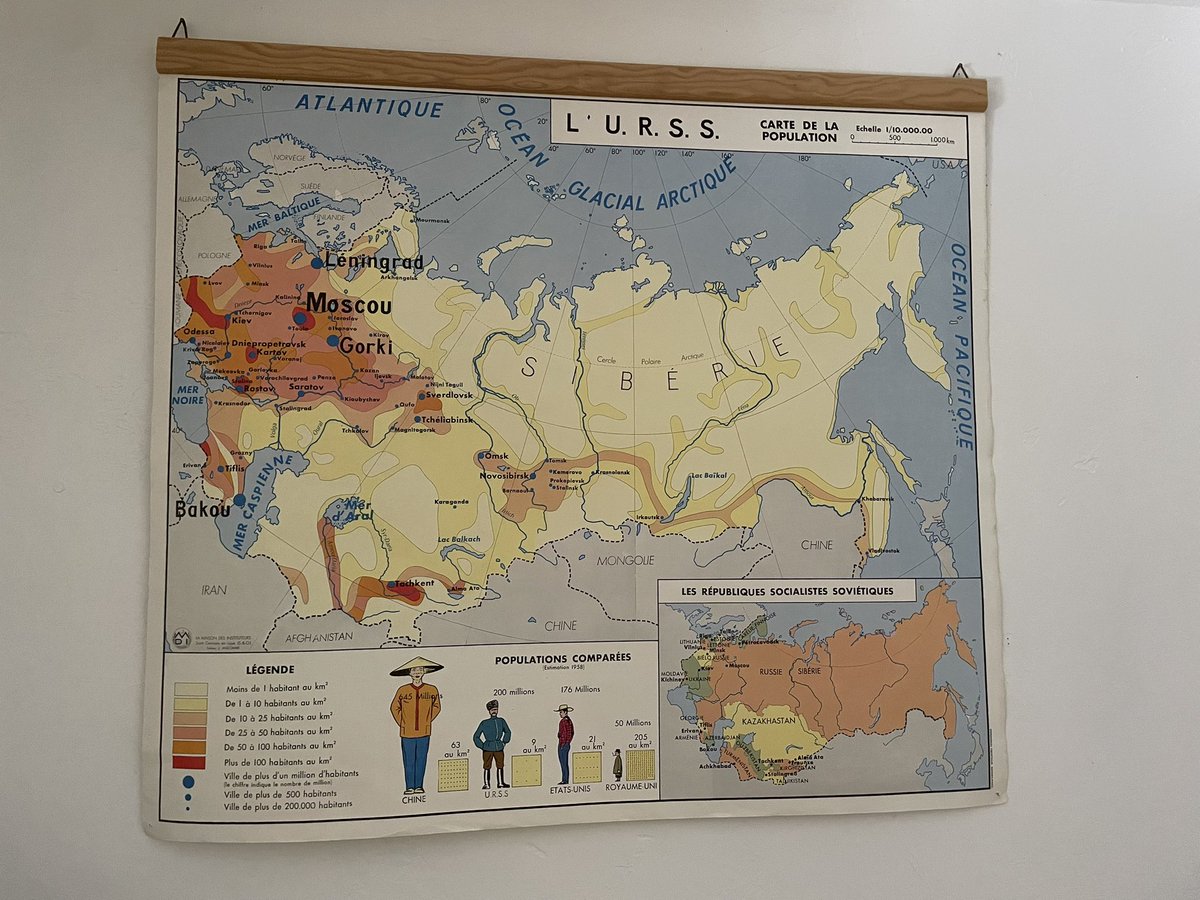 lecartographe's tweet photo. Et hop une nouvelle carte au mur !
#BackInUSSR 🙌. 🗺️ https://t.co/vlWlMRqYYC