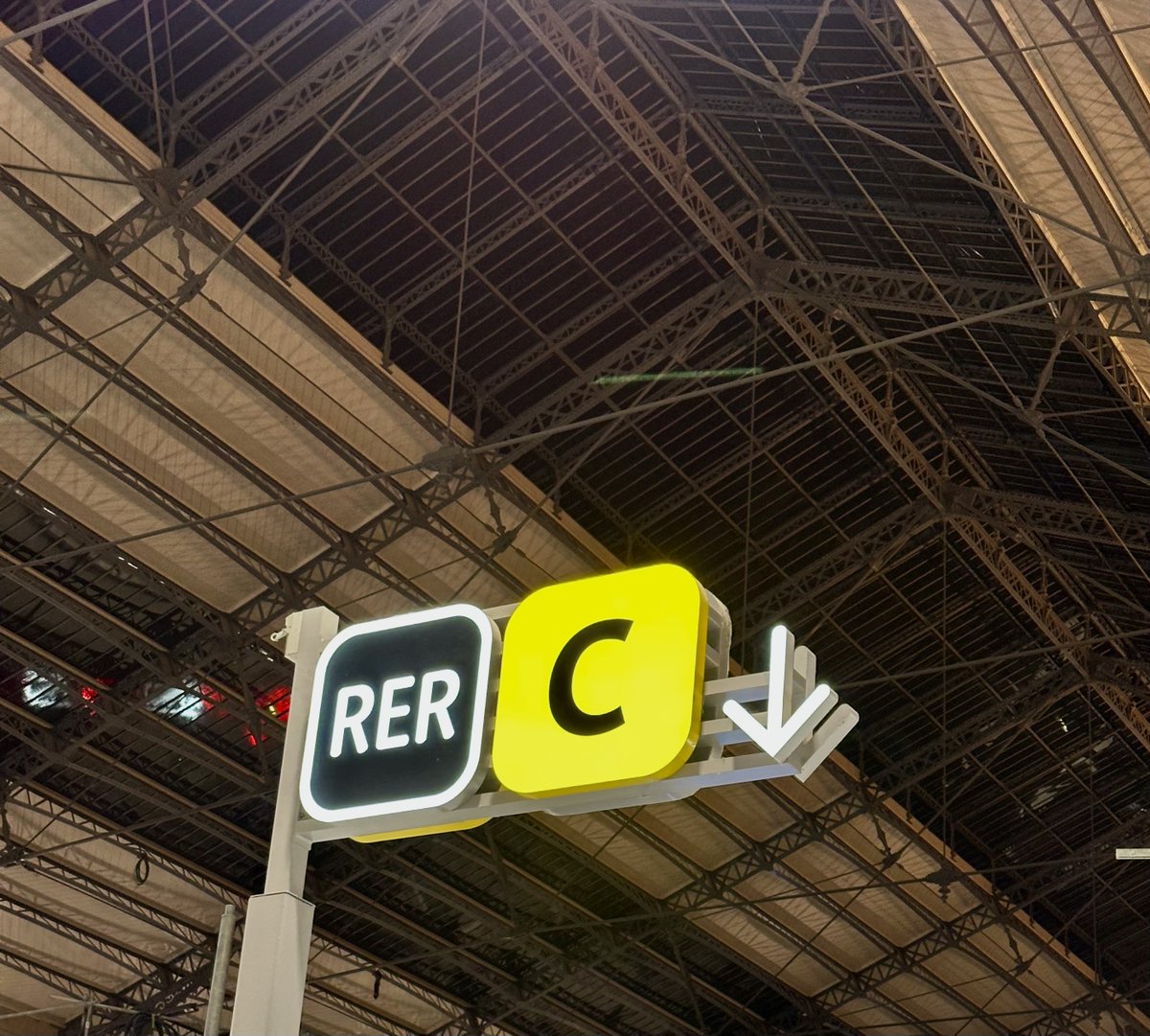 Bon, l'échéance approche, plus que seulement 2 journées de conduite jeudi et vendredi avant de conclure ma page sur le <a href="/RERC_SNCF/">RER C</a> 😢

ça fait bizarre de conduire mes derniers trains mais c'est pour de nouvelles aventures 😁
