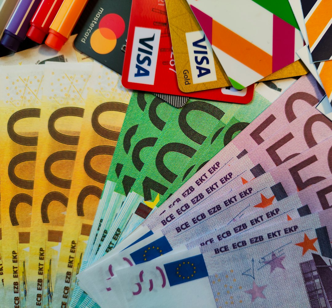 qfiglobal's tweet image. Say goodbye to high fees! QuantumFi Global makes international transfers a breeze—quick, safe, and reliable. #easyremittance #QuantumFiGlobal