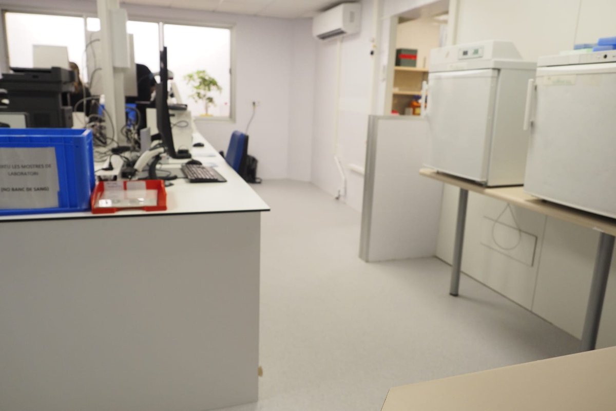 Dibi· Xarxa de diagnòstic biomèdic i per la imatge (@dibixarxa) on Twitter photo 🏥 A #xarxadibi reafirmem el nostre compromís amb la qualitat renovant el laboratori de l'<a href="/hospitaldelmar/">Hospital del Mar</a> centre Esperança.
La millora inclou terres, mobiliari i instal·lació elèctrica. També s'ha actuat a l'àrea d'extraccions de l'Hospital del Mar.
ℹ️ tuit.cat/paOcM 🏥 A #xarxadibi reafirmem el nostre compromís amb la qualitat renovant el laboratori de l'<a href="/hospitaldelmar/">Hospital del Mar</a> centre Esperança.
La millora inclou terres, mobiliari i instal·lació elèctrica. També s'ha actuat a l'àrea d'extraccions de l'Hospital del Mar.
ℹ️ tuit.cat/paOcM