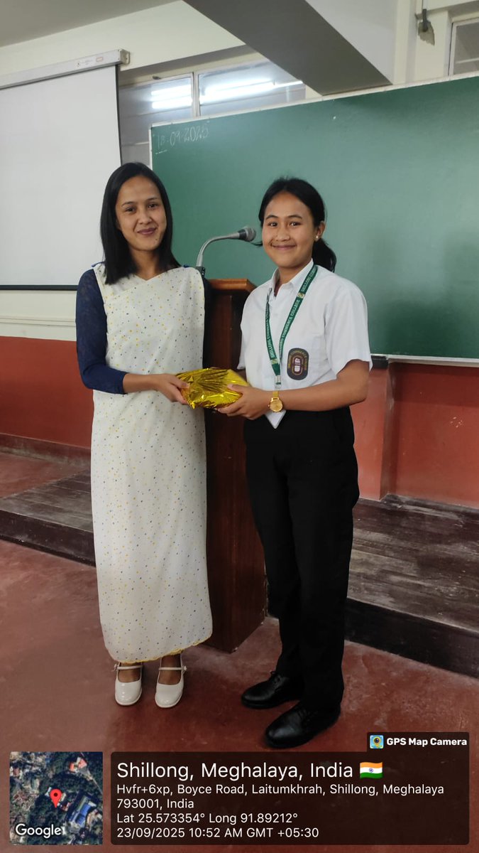NSS_SCC_Unit's tweet photo. In observance of #internationalsignlanguageday , NSS, SCC Unit and The Education Dept of the college organised an Awareness Program. Ms. D. Tang, interpreter, gave a talk and demonstration on Indian Sign Language. Posters were made for the day
23/9/25
@_NSSIndia @nss_rdguwahati https://t.co/ZAYoB9IdEv
