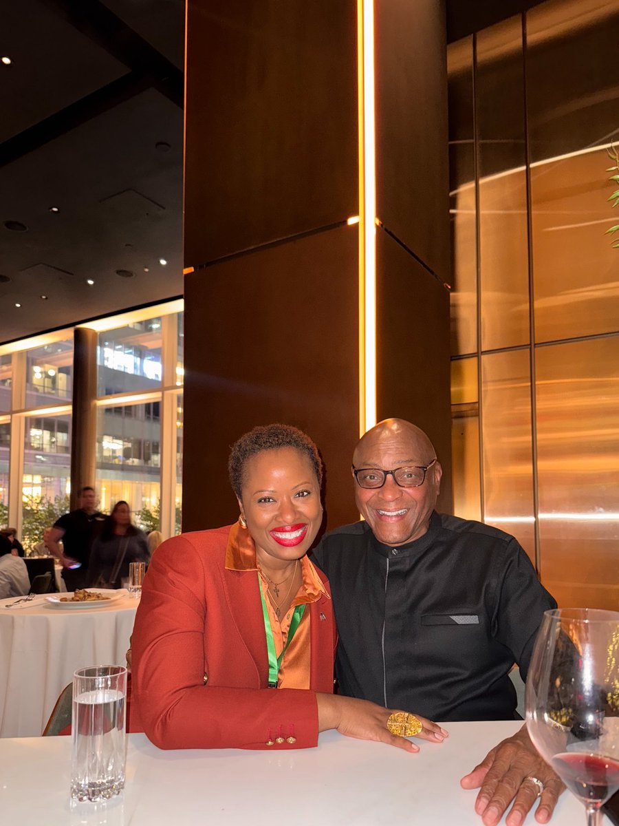 “I have to connect you.”

There are many different ways to network. You can look for the VIPs in the room and make a zip line to them as soon as there’s an opening. So when I saw the crowd around MTN, CEO, Ralph Mupita, at the Forward Africa Leaders Symposium, it made sense. I