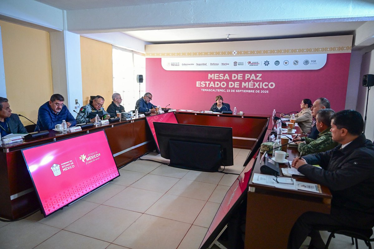delfinagomeza's tweet image. Inicié actividades en #Temascaltepec, donde presidí la Mesa de Paz con la participación de autoridades federales, estatales y municipales.
Para el Gobierno del @Edomex es esencial construir la paz en todos los municipios del #EdoMéx y estamos avanzando para conseguirla.…