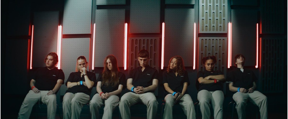 MidlandsMovies's tweet image. "It has a neat sci-fi setup that will have your heart-thumping &amp;amp; your brain thinking long after the credits" ★★★★★

We review local feature film THE CORRECTION UNIT directed by Derry Shillitto @FoyleRiverFilms

midlandsmovies.com/midlands-revie…