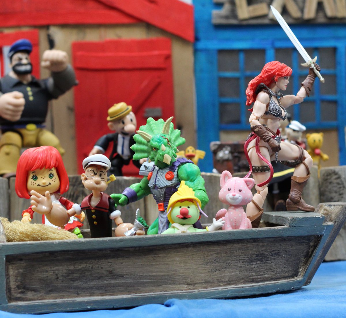 Jed_Underground's tweet photo. Retour en photos sur le salon Boc'N'Geek, à Bressuire (79) - France. J'y ai tenu le stand de découverte de la Toy Photography sous les couleurs de la @TPfrenchforce !
Merci à @BossFightStudio d'avoir sponsorisé le stand ! Les visiteurs ont adoré vos figurines !
#ToyPhoto #TPFF https://t.co/UobeX3X6H7