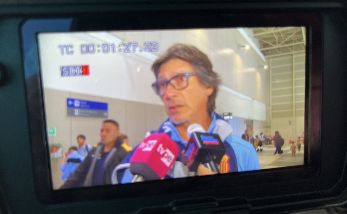 Ángel Comizzo (sobre su expulsión) “Hay un ensañamiento de la #Conar  en mi contra, tengo pruebas, sobretodo con entrenadores de mi nacionalidad. 
“#RaúlRuidíaz, va a terminar su carrera en Universitario, solo 4 personas se creen dueños del club”
#Pulga  <a href="/TVPeruDeportes/">TVPerú Deportes</a>