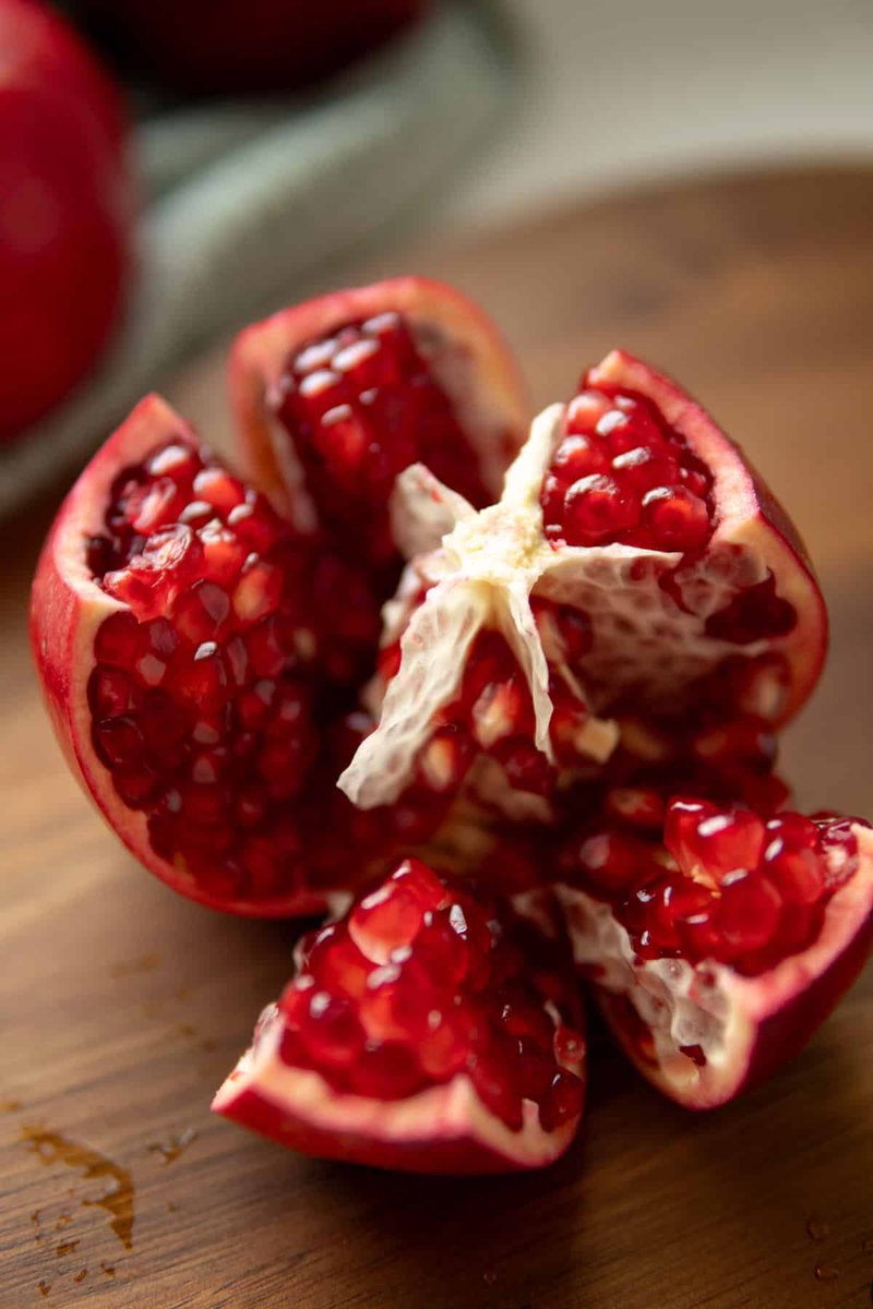 The more you know!  👀
Why Jews eat pomegranates on Rosh Hashanah!

Pomegranates, a traditional Rosh Hashanah food, symbolize abundant merits, blessings, and good deeds due to their many seeds. They are eaten on the second night after the Shehechiyanu blessing, celebrating new