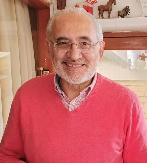 🔵 El ingreso de Carlos D. Mesa Gisbert a la Academia Boliviana de la Lengua fue postergado hasta nuevo aviso por motivos de salud. El expresidente ocupará la silla “b” minúscula, que perteneció a Néstor Taboada Terán, y en su discurso abordará la “Narrativa boliviana del siglo