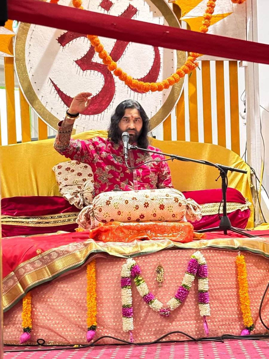 HinduSamajTempl's tweet photo. Day1 and Day 2 Katha by @DN_Thakur_Ji at Hindu Samaj . Synergy of Radhe Radhe all around . #hindu #SanatanDharma #radhe #bhakthi https://t.co/Qp3eAO8FIR