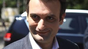 Je suis désolé pour la France qu'elle soit salie et désinformée par de tels personnages ! 🤡