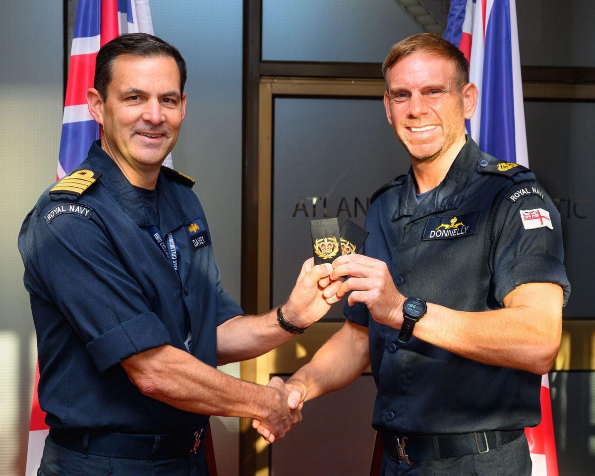 Congratulations to Ben Donnelly on his well deserved promotion to Warrant Officer! 

We are delighted to see him take on the role of VSWO for Victory Squadron, supporting our Phase 2 trainees. 

Best of luck, Ben!

#LifeWithNoLimits #CareerMilestone