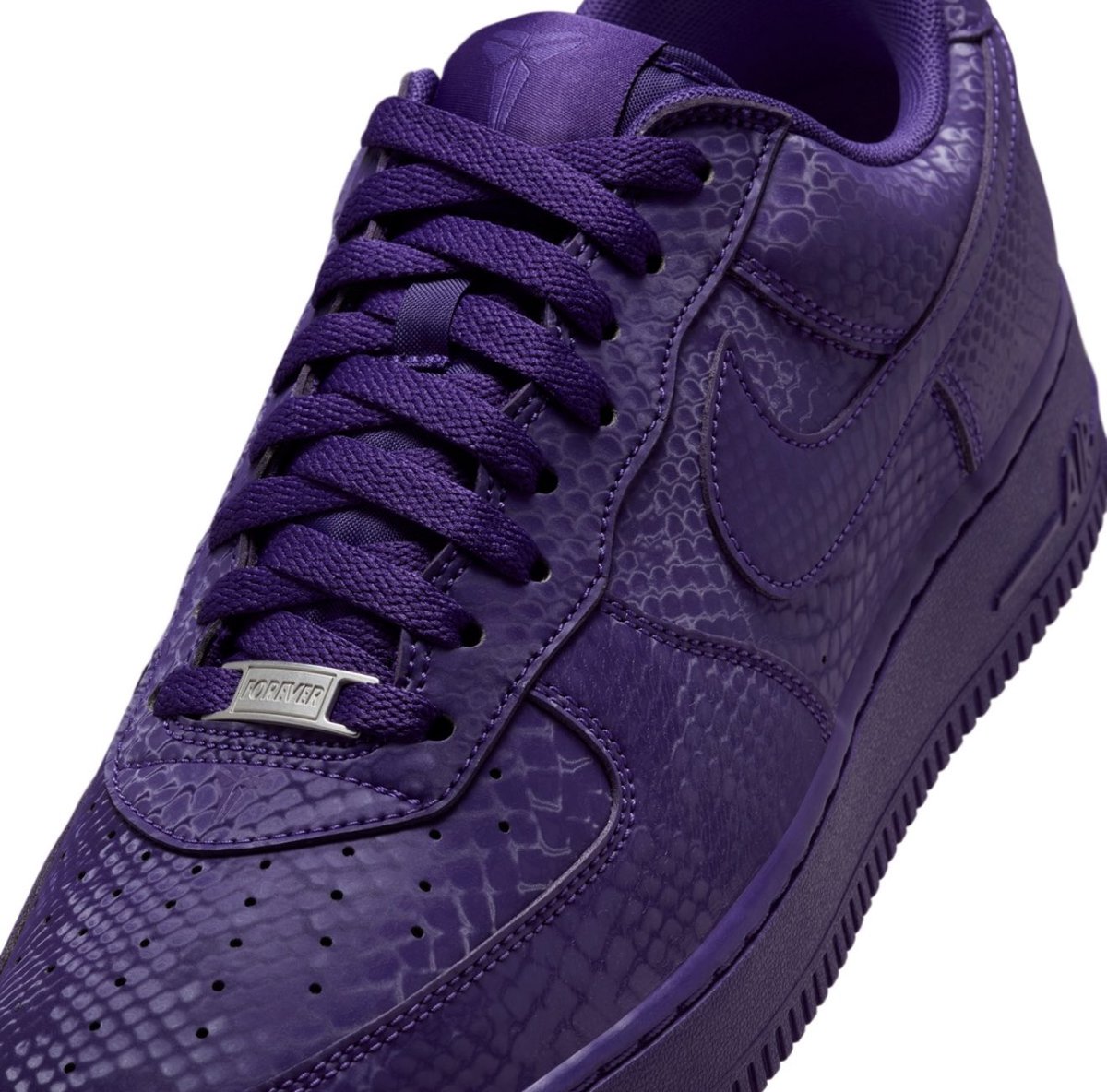 snkr_twitr's tweet photo. AD: Kobe x Nike Air Force 1 'Court Purple' dropping 10/1 

Footlocker https://t.co/VkBL0m19dq
Hibbett https://t.co/oVQ1iKYRgN
Show Palace https://t.co/iuYeAxaUl8 https://t.co/5D7I0DZFxV