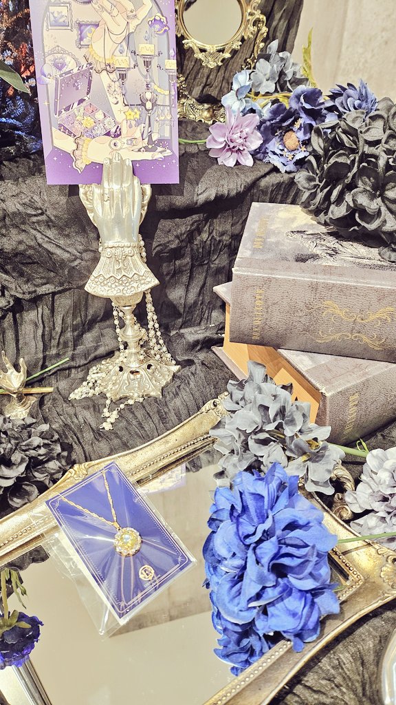 #夜煌蒐集 に伺ってきました✨️
icegrayさんのオーダー会、とても好きなモチーフをお願いしたので楽しみにしてます♥
そしてこっそりフルリエをお迎え……🫶このカラー可愛すぎて綺麗すぎて。吸い寄せられるようでした。