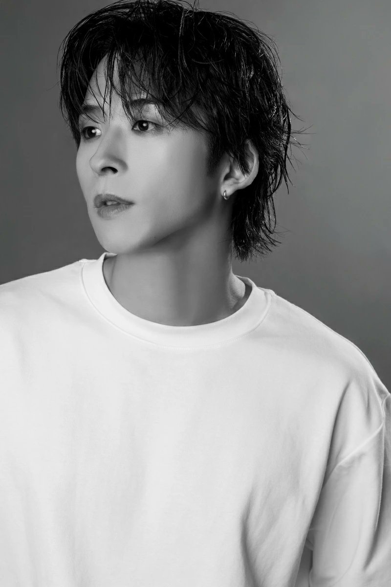 澤本夏輝 フォトTシャツ E3cPhvYUYAARio7.jpg