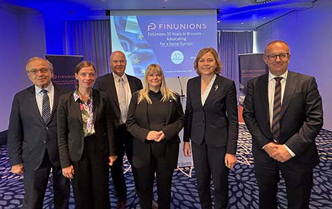 📣 Tänään juhlitaan Suomen ja Euroopan ay-liikkeen yhteistä taivalta Brysselissä EU-jäsenyyden aikana sekä kaikki myönteiset lainsäädännölliset saavutukset työntekijöiden oikeuksien ja sosiaalisen ulottuvuuden vahvistamisessa. #finunions30