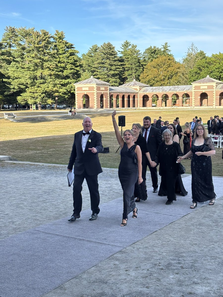 Incredible Team &amp; even better Wedding! Congrats &amp; Happy Wishes to Jack &amp; Christina. Amazing Day bringing #Family, Friends, #Saratoga <a href="/SkidmoreMBB/">Skidmore Basketball</a> <a href="/SkidmoreWSoccer/">Skidmore W. Soccer</a> <a href="/SkidmoreSID/">Skidmore Athletics</a> all together.
