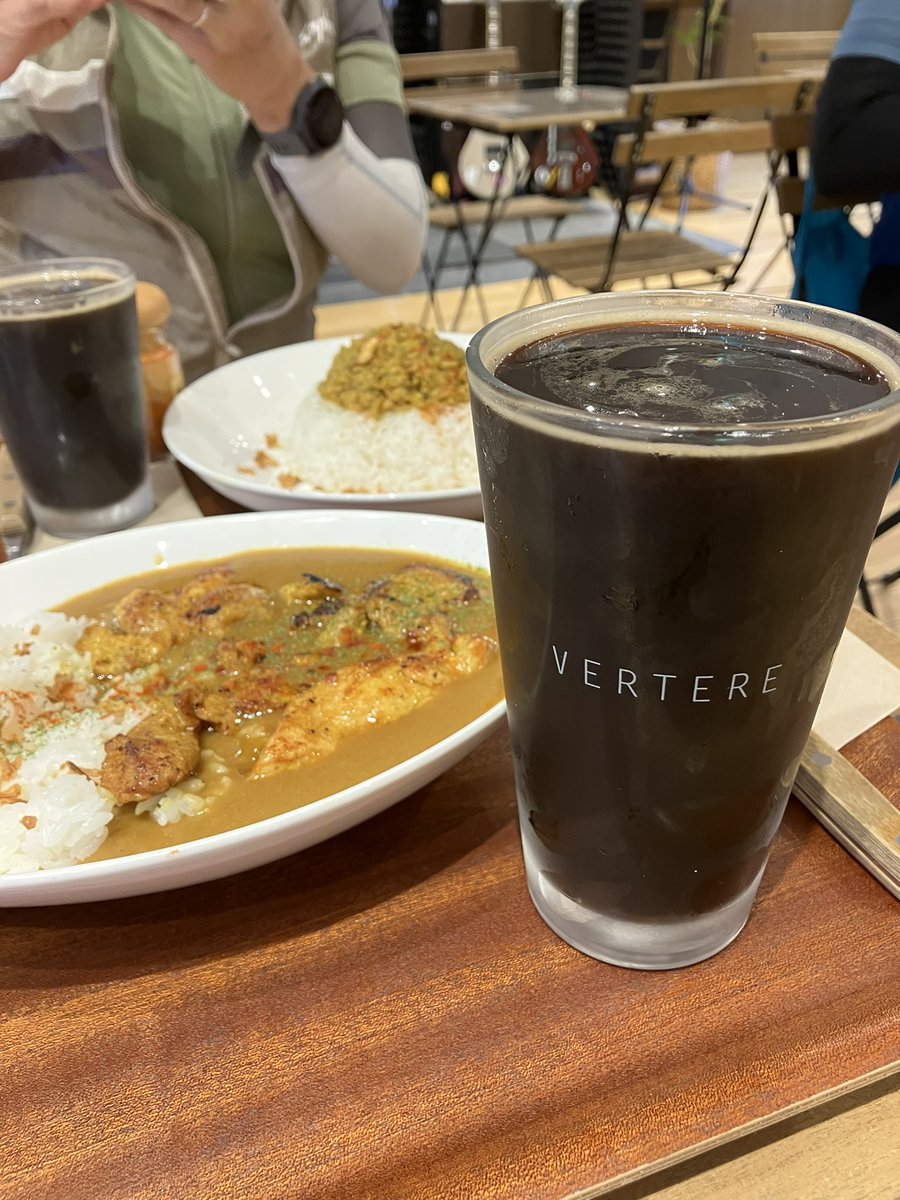 ogumagu's tweet image. 新しいホイールってマジとても良い。直前安定性が高くてダウンヒル中も狙ったラインをビシッと走れる。

これってホイールバランスのお話なんだろうか？実に心地良い。

そして今日は高尾→奥多摩の1way輪行ライド。ゴール地点でビールが飲める喜び〜😍🍺

#NOVATEC