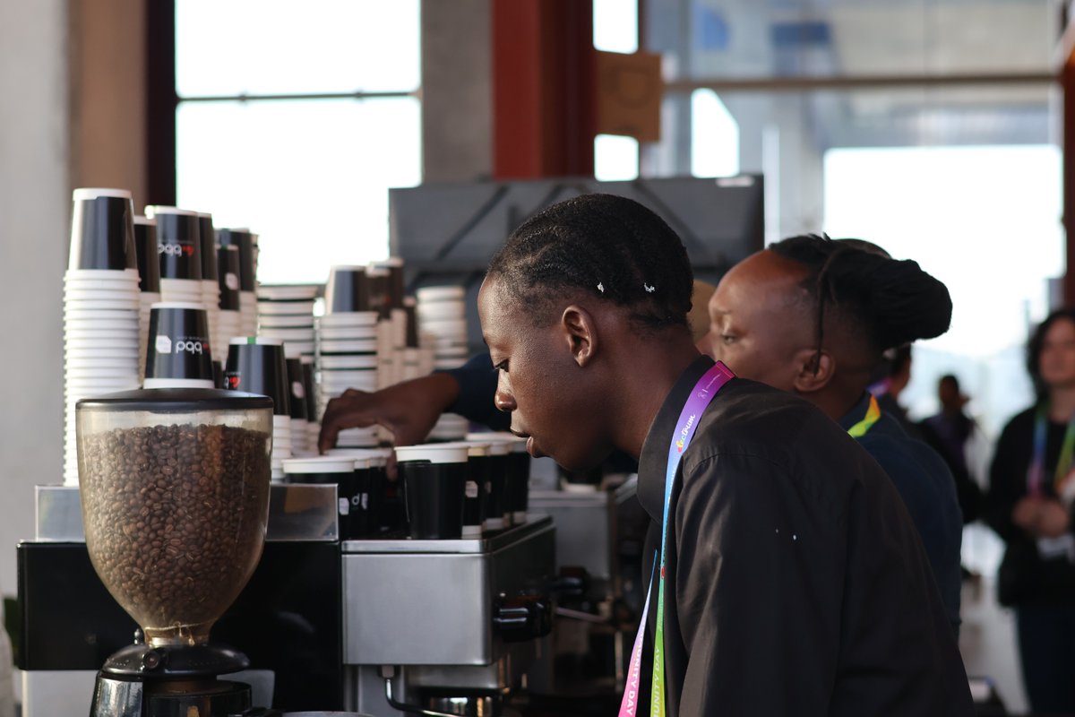 bbdsoftware's tweet image. Take a look at some snaps from this past weekend&apos;s @AWS Community Day, where we proudly sponsored coffee; fuelling some interesting talks and networking! 📸💫

For Expert Cloud Services Contact us at cloud.bbdsoftware.com  

#bbdsoftware #AWS #bbdcloud #Cloud Solutions