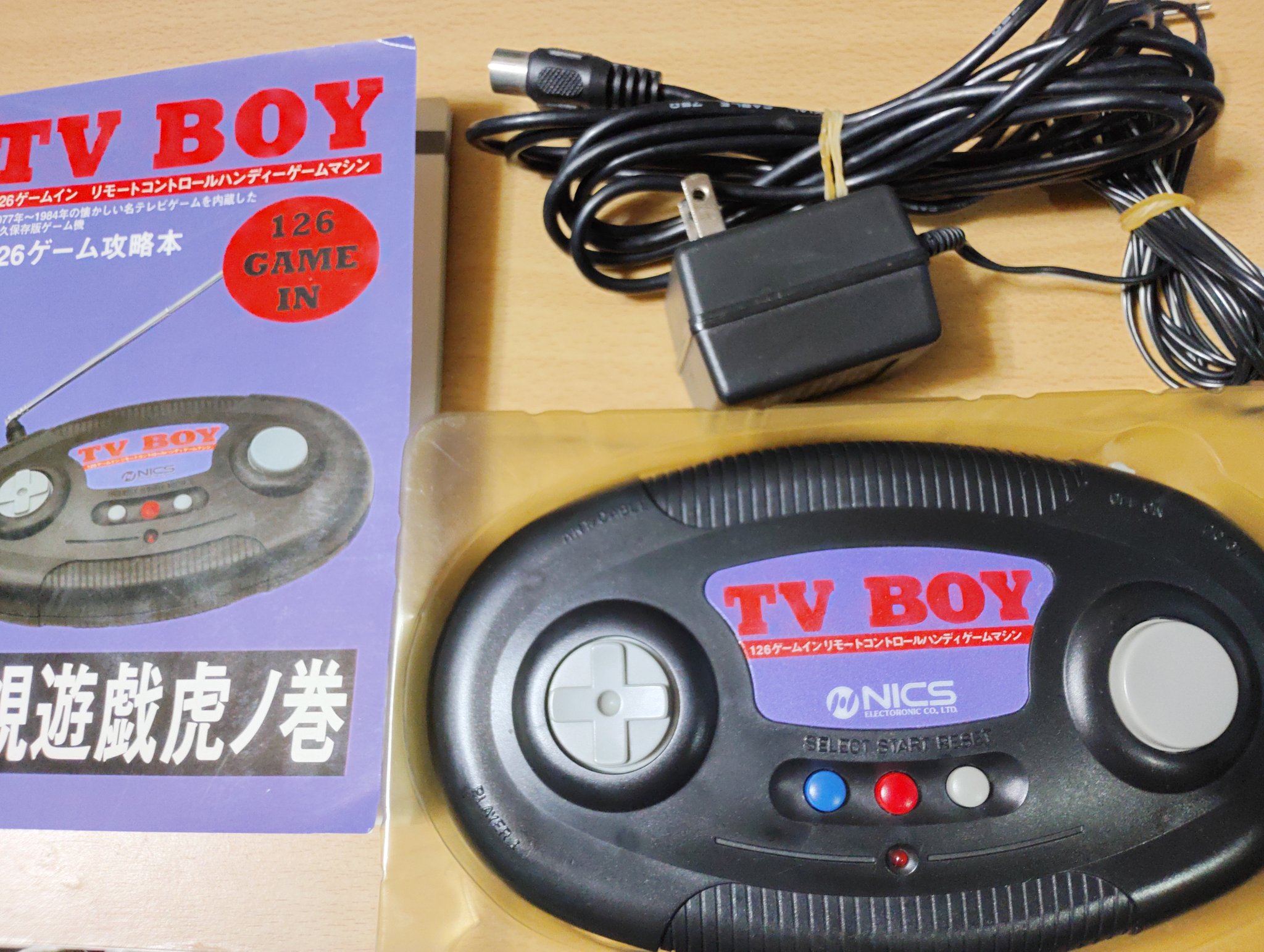 ♦昭和レトロゲーム機♦TVゲーム　インテレビジョン＋ソフト５本 海外レトロゲーム機「インテレビジョン」の改造モデル （取材中