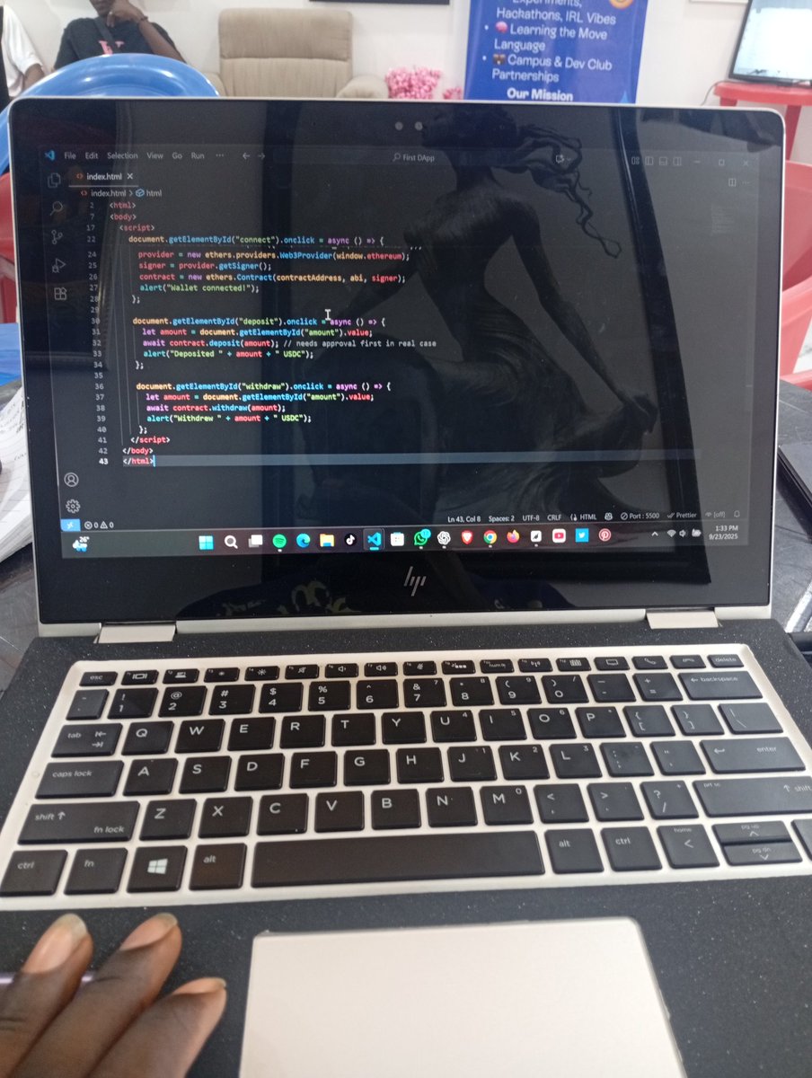 akachukwu_mazi's tweet image. Day 4 of the @web3confenugu  and it been really going well so far, with our @Reef_Chain  COO Mr @DerekSilva .

What  I want to go home with at  the end of this event, 

-- understanding the word #Web3 
-- going home with the understanding of what it means to be a #blockchaindev