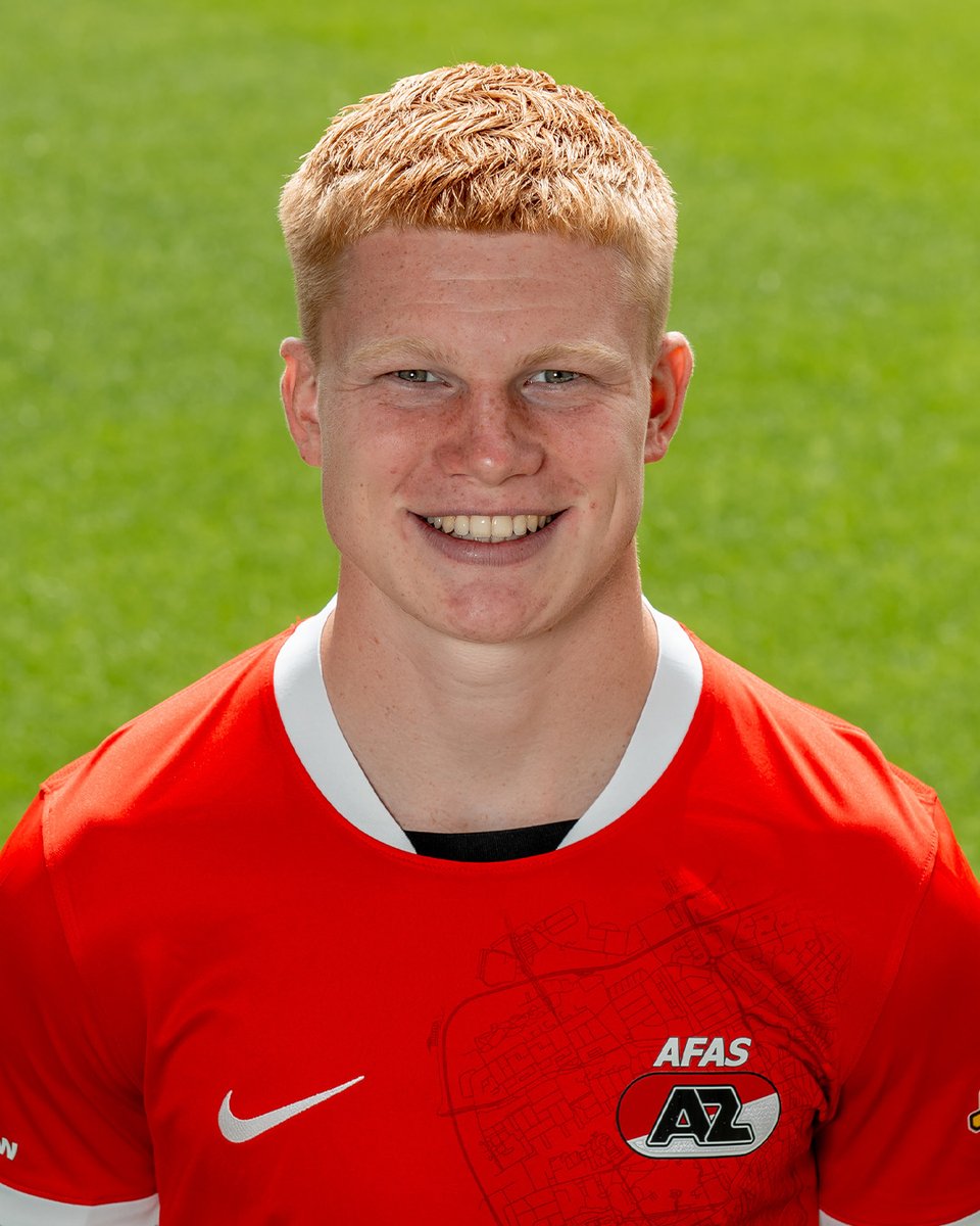🇳🇱 Kees Smit 🔥

2025 U19 EURO winner 🏆
2025 U19 EURO top scorer ⚽️
2025 U19 EURO player of the tournament 😤

Conference League debut 🔜

#UECL | <a href="/AZAlkmaar/">AZ</a>