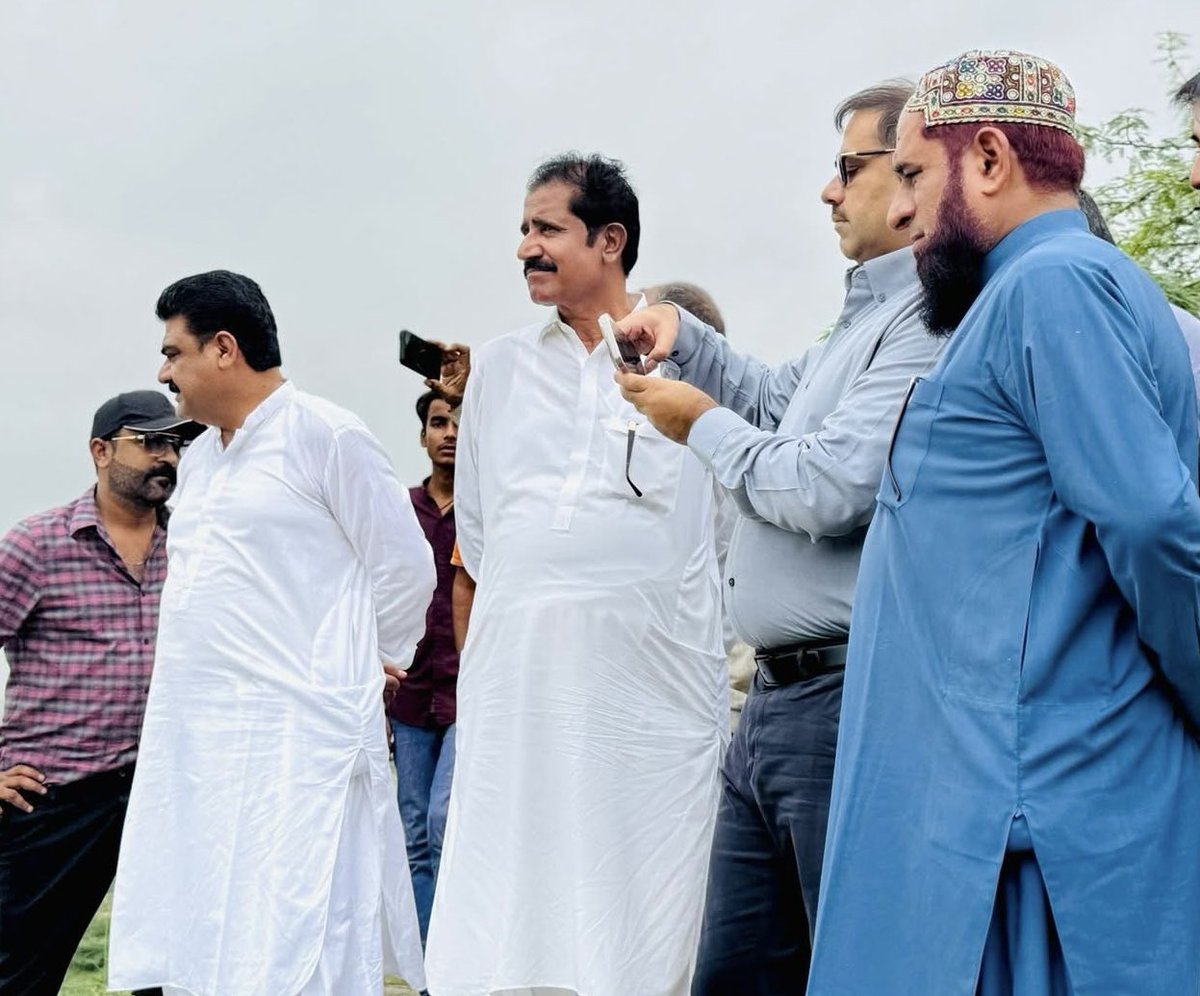 MPASajidJokhio's tweet photo. Undertook an appraisal of the nascent pumping station project for Gulshan-e-Hadeed- a pivotal Water & Sewerage Board undertaking. Joined by DC Malir Saleemullah Odho, PPP leadership & eminent community figures.
#GulshanEHadeed #Malir #PPP #Infrastructure https://t.co/FeMS7jAtKQ