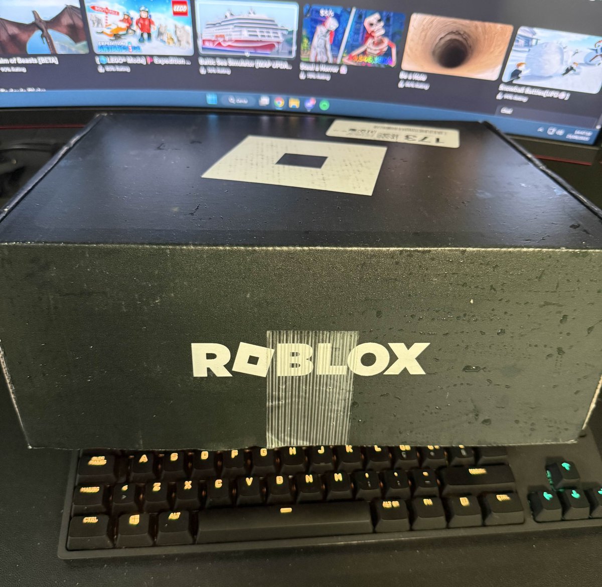 Sonostrano20's tweet photo. 🎉Wooo!
#SWAG of #Inspire2025 has just arrived thank you @Roblox and all Dev Real Team
🤩See you next year maybe!