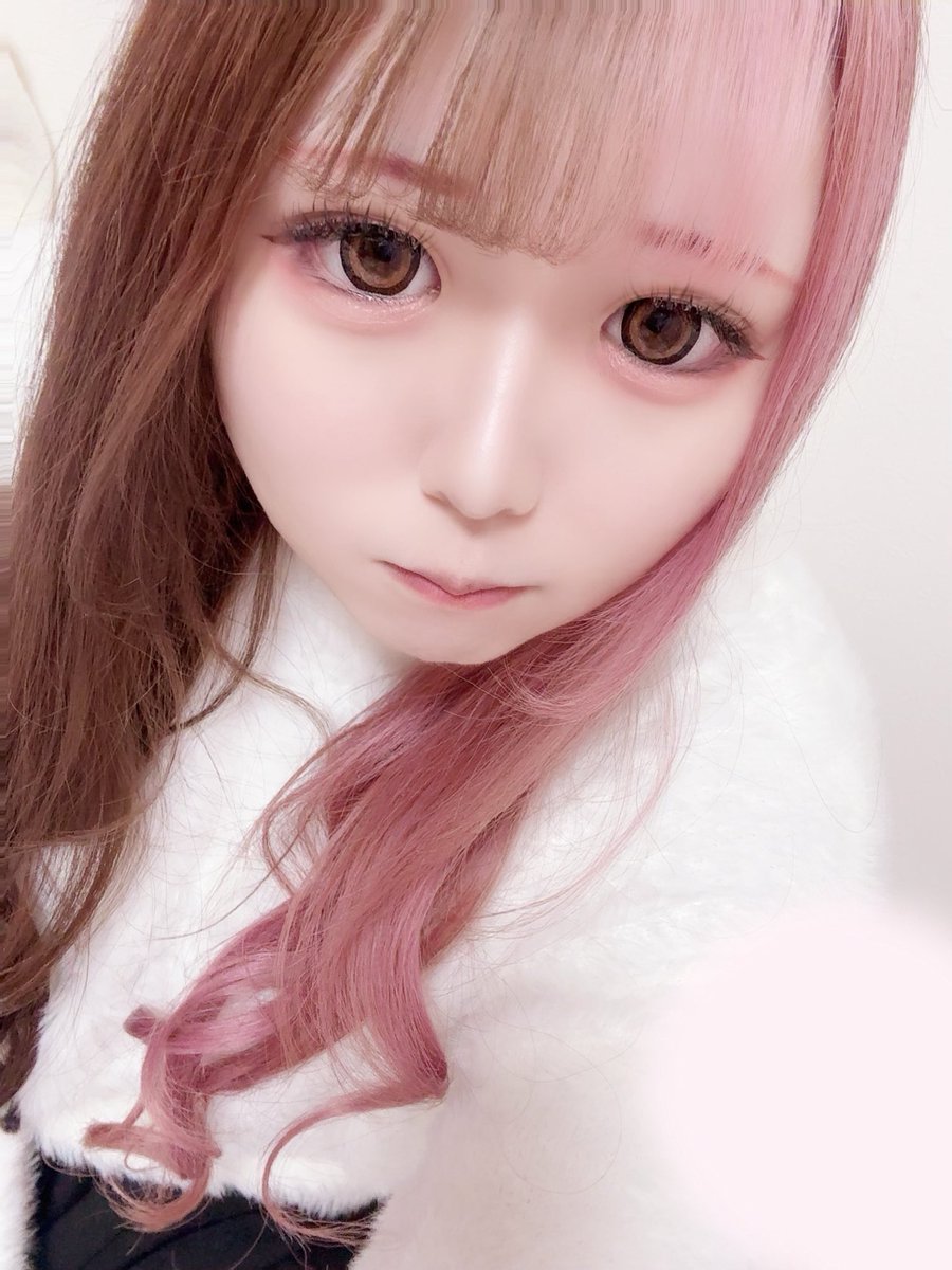 おきゅいん🎀櫛なくして前髪きまらないから過去の写真😭💧高2のとき京都で買ったのになみだなみだ😭😭おとちゃんといます！2人はオレオ🫶🏻
<a href="/Rycan_MeidCafe/">Rycan（ライカン）旭川コンカフェ</a>