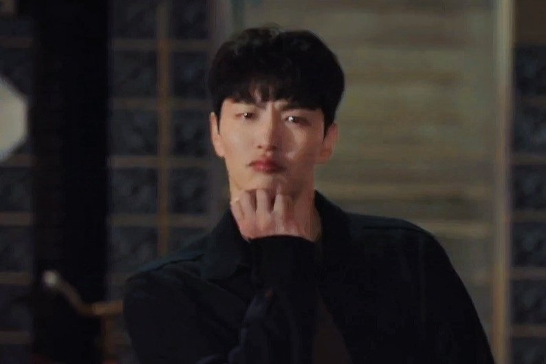 they ragebaited each other, oblivious to the fact that they were basically flirting, and everyone in town knew they’re kinda into e/o except them