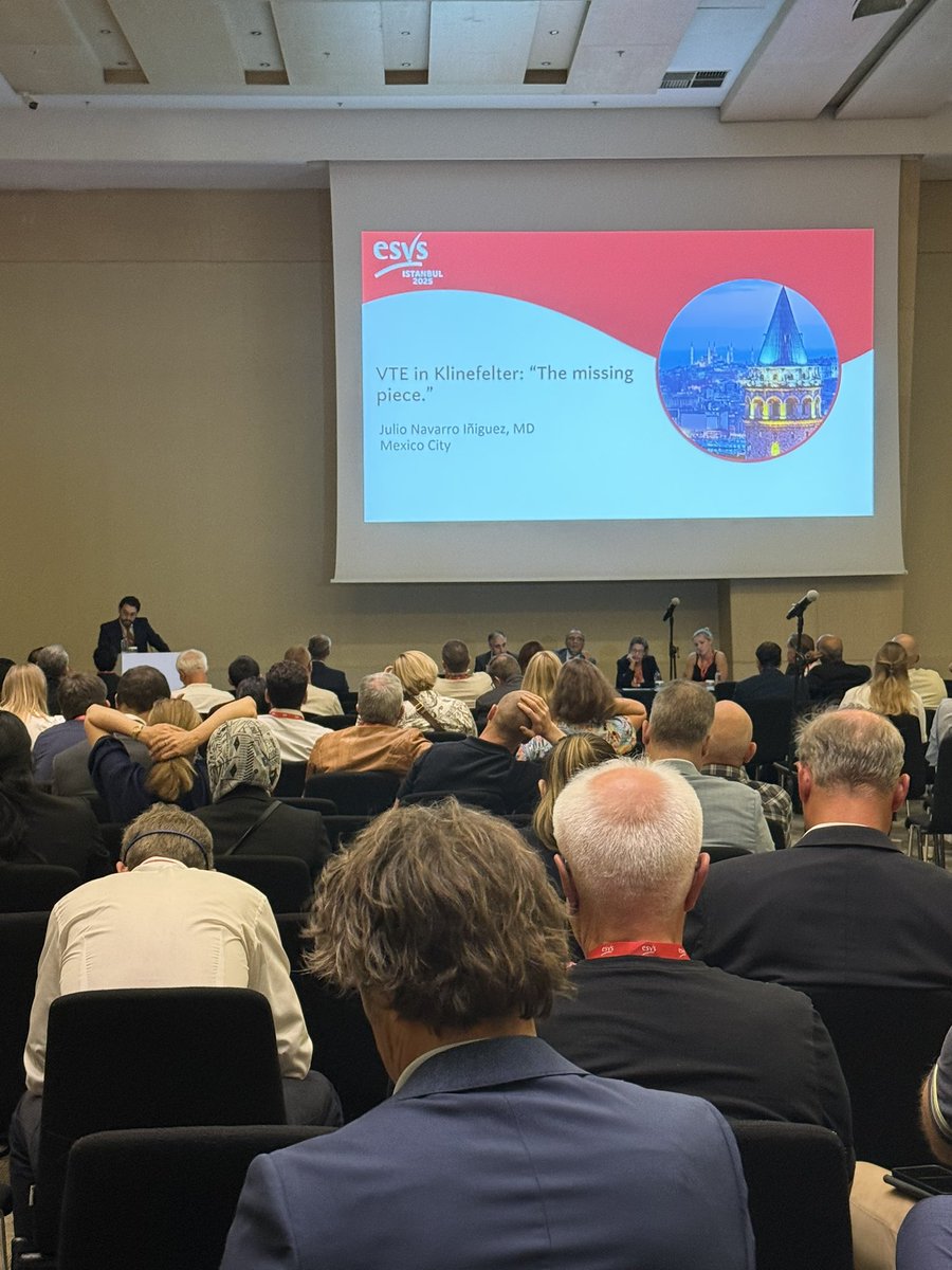 El Dr Navarro, residente de nuestro programa, presenta sus hallazgos sobre tromboembolismos venosos en pacientes con Síndrome de Klinefelter en la reunión anual de la ESVS en Turquía. 
¡Felicidades!
<a href="/CarlosAHinojosa/">Carlos A Hinojosa</a> <a href="/HugoLapEsc/">HUGO LAPARRA</a> <a href="/montsemirandar/">Montserrat Miranda</a> <a href="/luish_arzola/">LuisH</a>