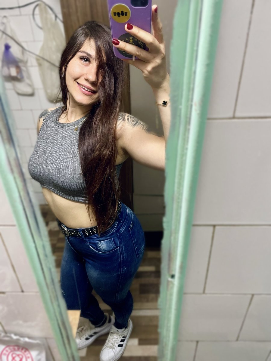 Luu🦁 (@lucia_silveraaa) on Twitter photo 