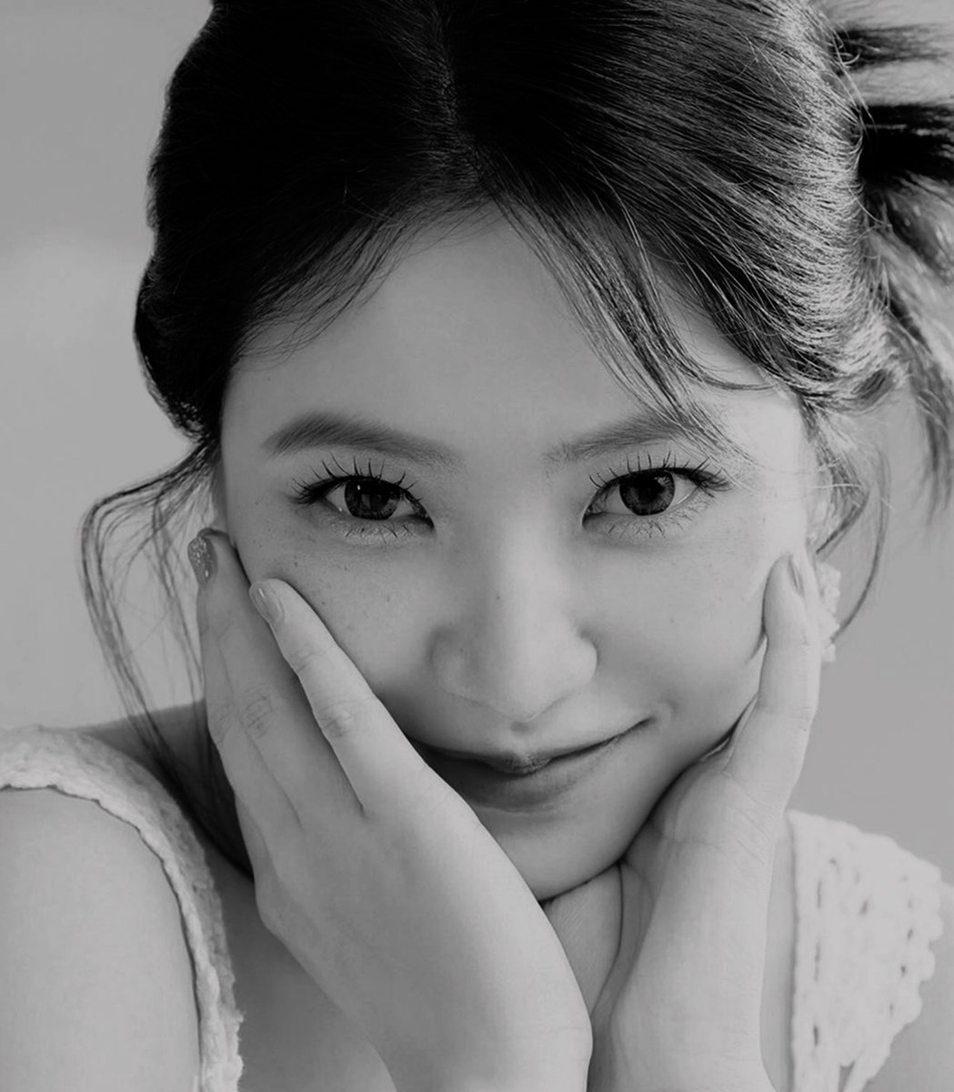 KATHRINE tweet media