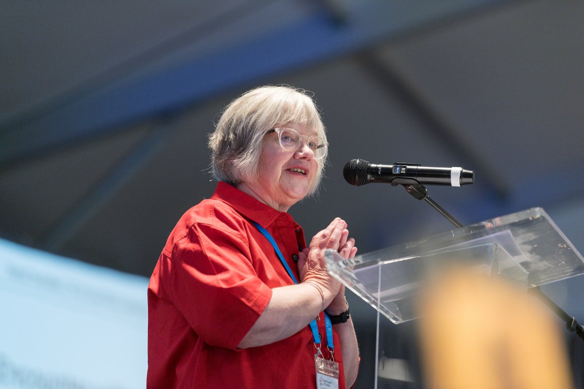 Rev. Dr Susan Durber, WCC president from Europe, offers a word on why we’re celebrating the 1700th anniversary of the Council of Nicaea—and also the creed which began its life there.

Watch the interivew: youtu.be/3D9FmlU9Ptw
Read more: oikoumene.org/news/why-was-n…
#Nicaea