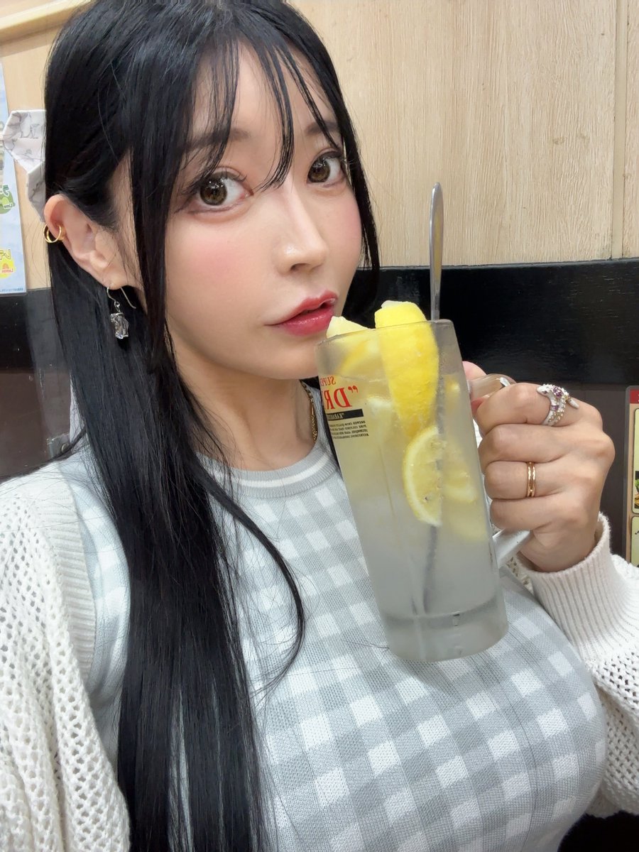 国宝観てきた～👀🍿🎫🎥✨️
カンパーイ❣️🍺*(ˊᗜˋ*)و

#国宝 #映画
#1ミリでもいいなと思ったらRT https://t.co/Z2brqAEJ4W