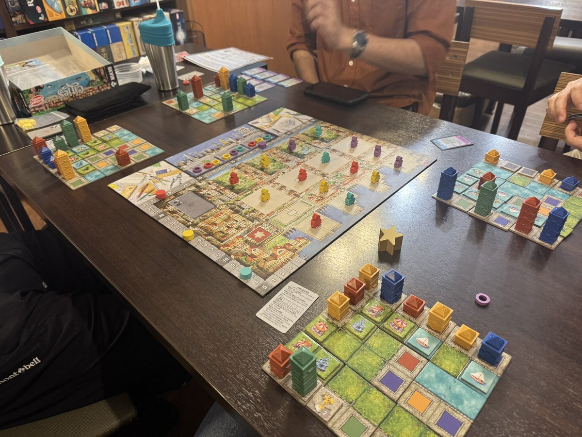 ボドゲ楽しいよなあ。
新しいゲーム経験できるのほんと良き。
#リトルケイブ高円寺