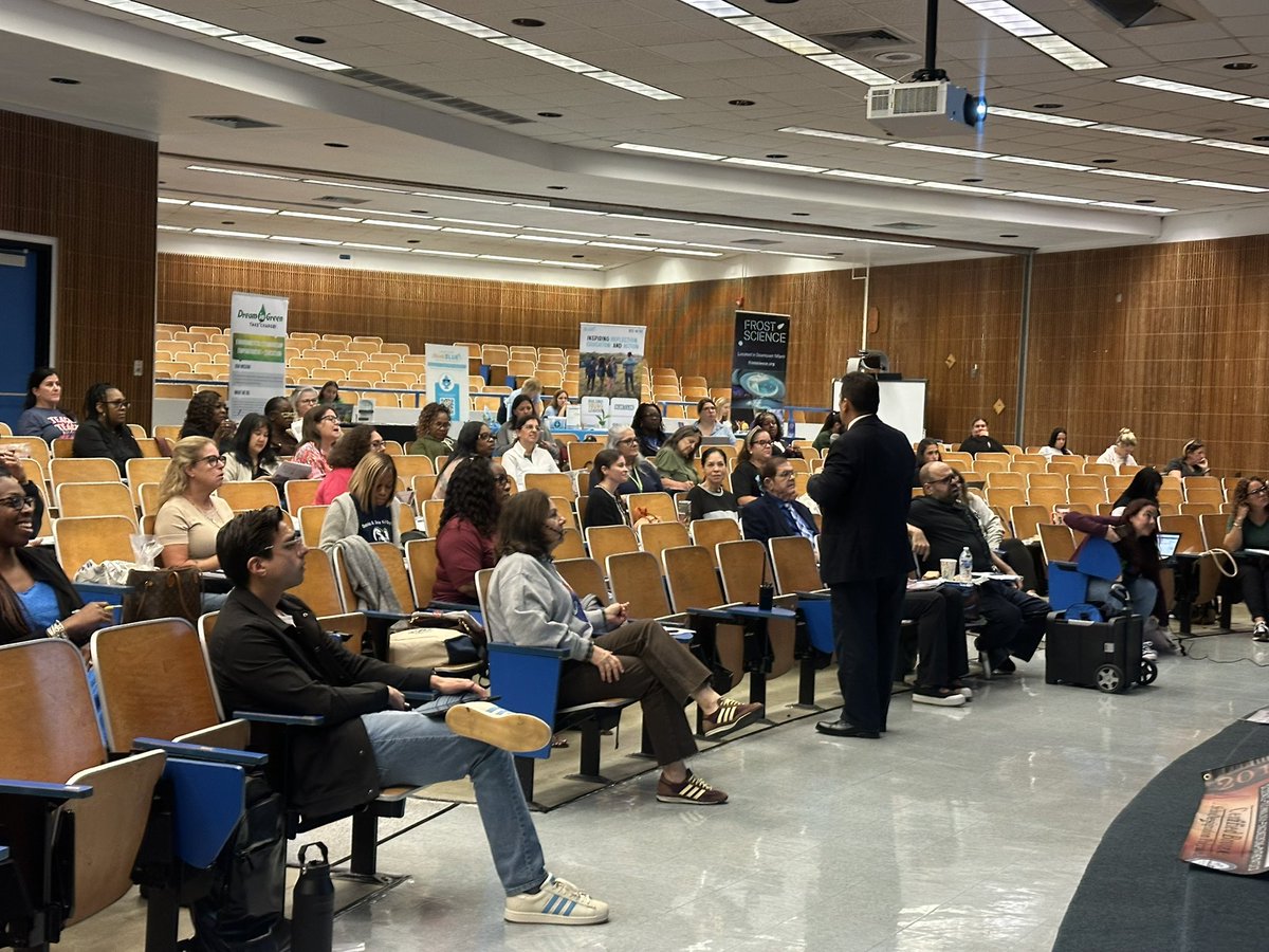 STEAMDesignated's tweet image. 🚨🚨Live: 2025-2026 STE(A)M School Designation Liaison Training at Ruben Darío Middle School🚨🚨@MDCPSSTEAM #YourBestChoiceMDCPS