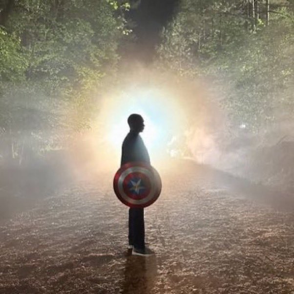 sambuckycomfort's tweet image. Happy birthday to both Sam Wilson and Anthony Mackie. Couldn’t imagine a better cap ❤️