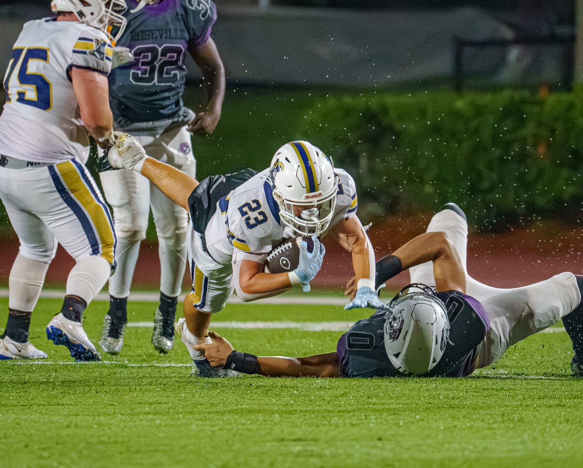 🚨 Attention Student-Athletes! 
📷 Ages 17–22 | HS Grads | Freshman Transfer Portal Athletes Still looking for an opportunity? THIS is your moment. Don’t sit on the sidelines — come play NOW and make an impact!   OL, DL, LBs and DBs.
📷 Film &amp; Exposure THIS Season 
📷 Chance to