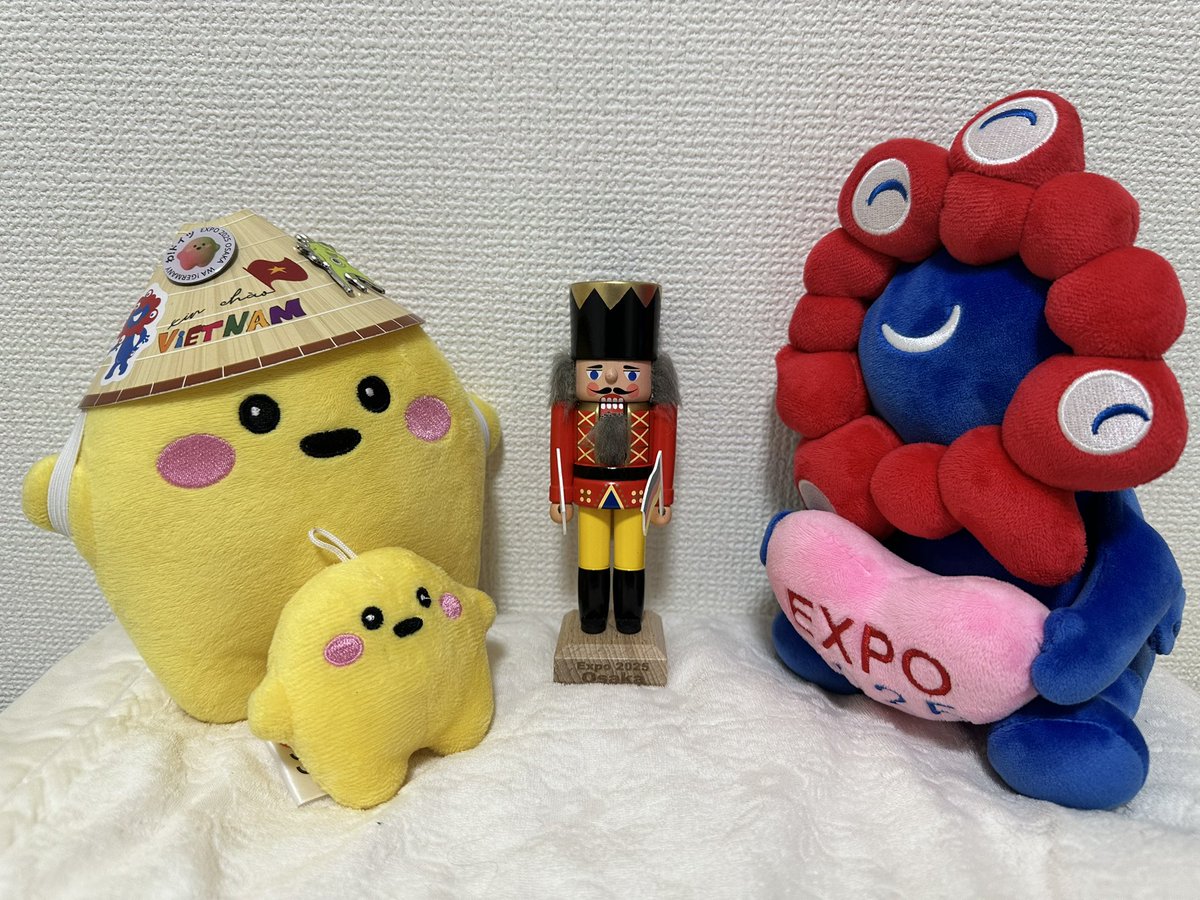 RT @circularchan: ミャクミャク「くるみ割り人形の王様（König）さん 