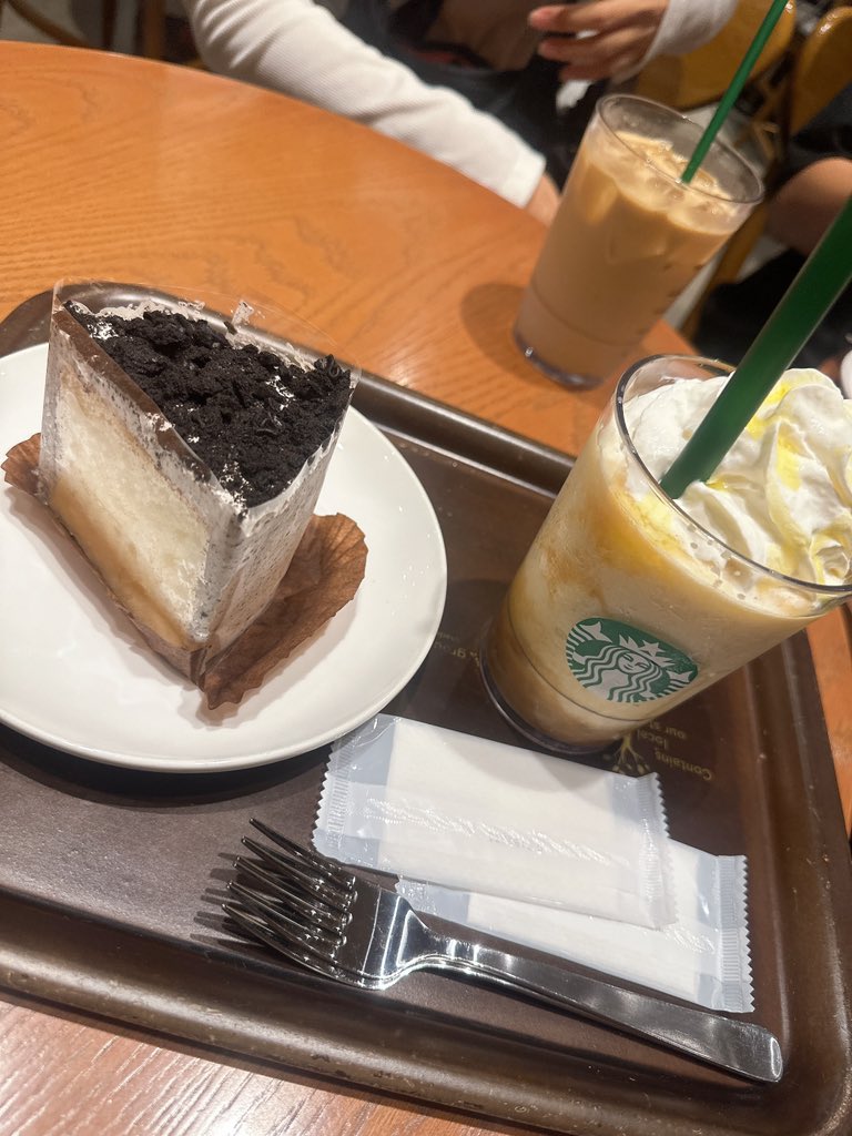 𝑨𝒚𝒂 🍓ྀིྀི tweet media