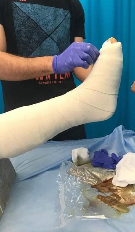 Udah bener kalo patah hati gak usah kemana-mana.
Cepet sembuh <a href="/gegadann/">Satta Subhadda.</a>.
Surat sakitnya nanti dikirim lewat pos.

📍Saintuaire 7A