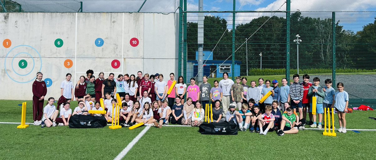 LeinsterYouth's tweet image. Great day for the ‘Active Cities Cricket Blitz’ with participants from local schools in Clontarf, Killester and Raheny all attending today at the Alfie Byrne Pitches @dccsportsrec 

#ActiveCities #Sportsfest #BeActive    #EuropeanWeekOfSport